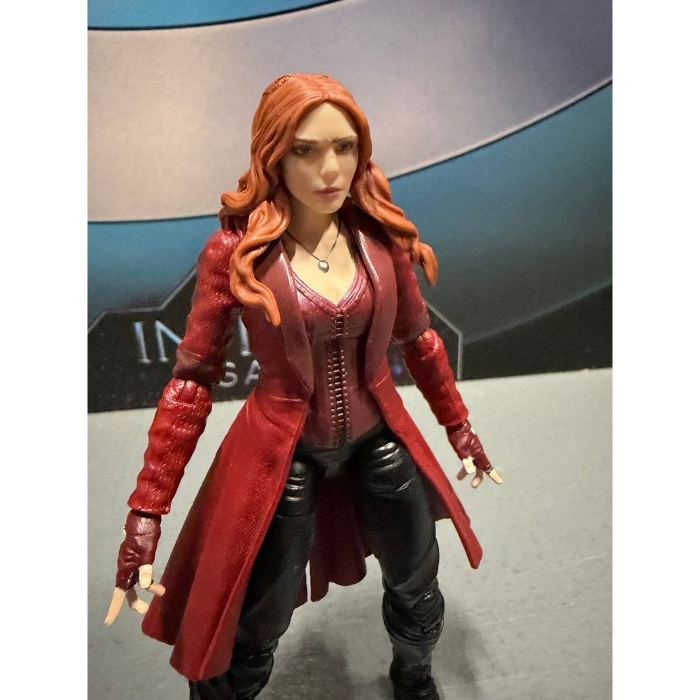 Marvel Legends - Scarlet Witch (Combo)